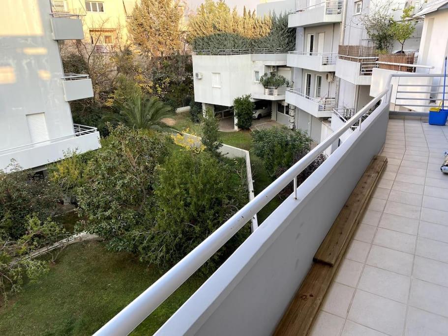 Spacious And Sunkissed 3Br & 2 Bathrooms Apartment Athen Eksteriør bilde