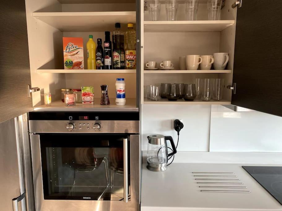 Spacious And Sunkissed 3Br & 2 Bathrooms Apartment Athen Eksteriør bilde
