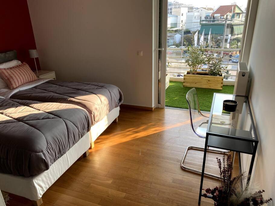 Spacious And Sunkissed 3Br & 2 Bathrooms Apartment Athen Eksteriør bilde