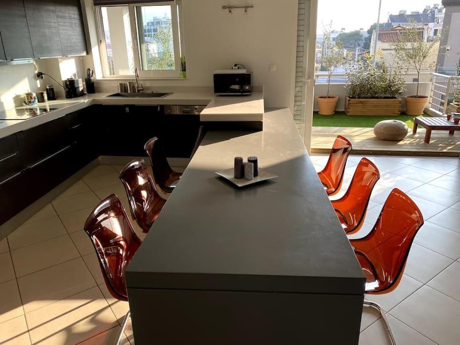 Spacious And Sunkissed 3Br & 2 Bathrooms Apartment Athen Eksteriør bilde